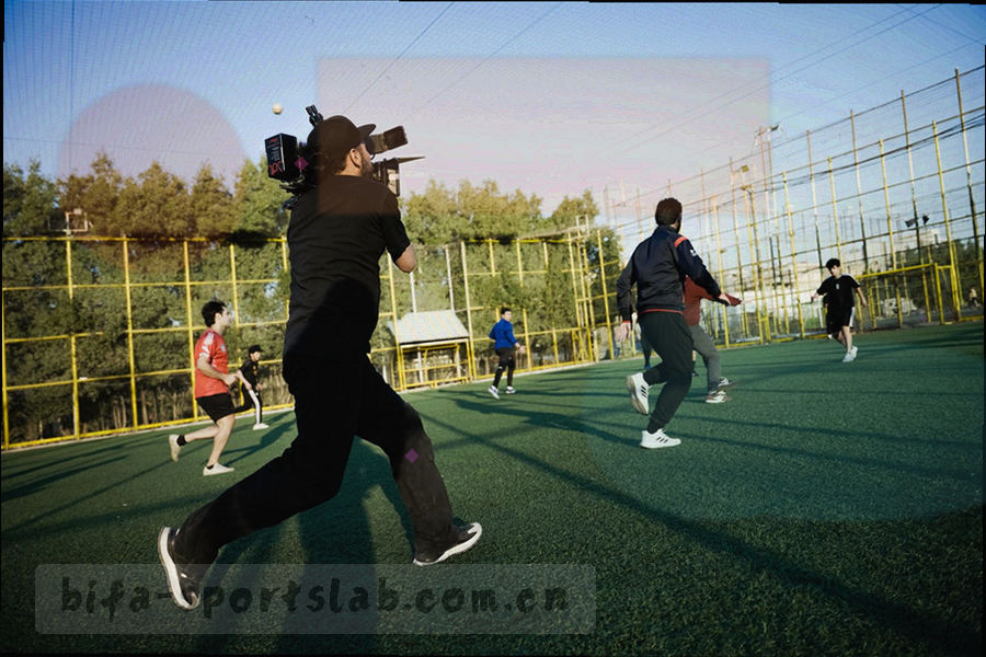 屏幕上用记号标注过的数据表格局部特写，表格内容虚化